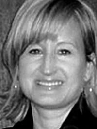 Tina Leonard